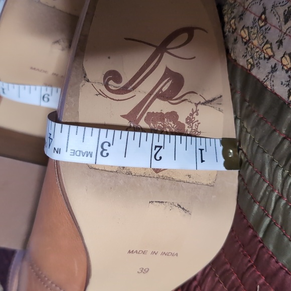 FREE PEOPLE* Brady shoe bootie ankle boot leather block heel buckle detail sz 39 - Picture 14 of 17